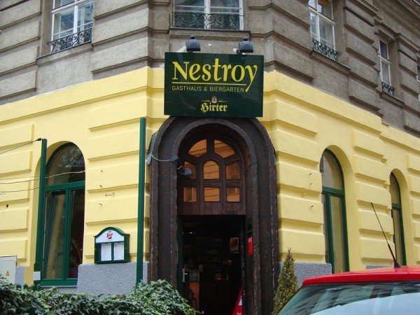 Nestroy Biergarten