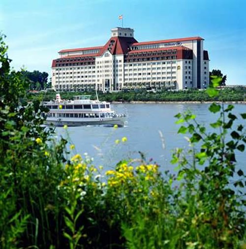 Hilton Vienna Danube Hotel