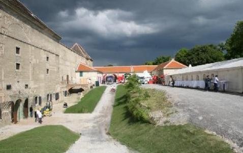 Schloss Neugebäude Hochzeitslocation Bankettsaal