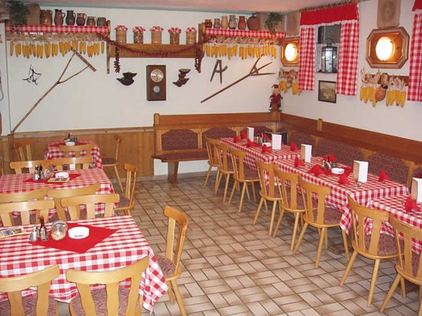 Piroschka Restaurant