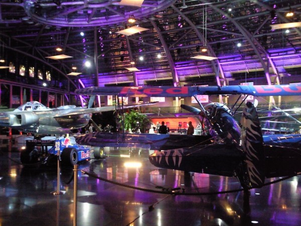 Red Bull Hangar-7 Restaurant Museum - Location