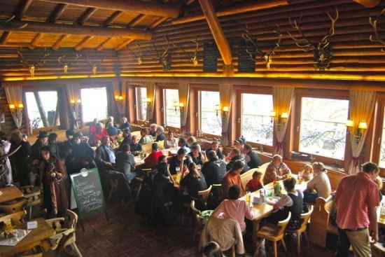 Wolfschwang - die Alm - Feste feiern - Events