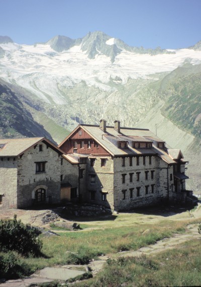 Berliner Hütte ( 2042 m ) - Hütte mieten