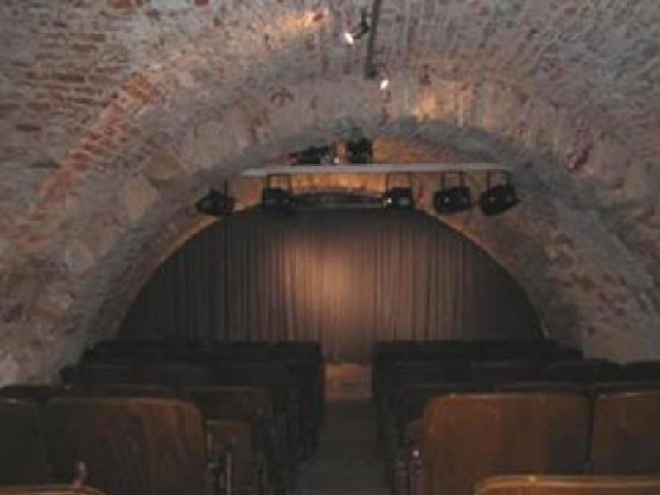 JuThe in der Mauer - Theater mieten für Events