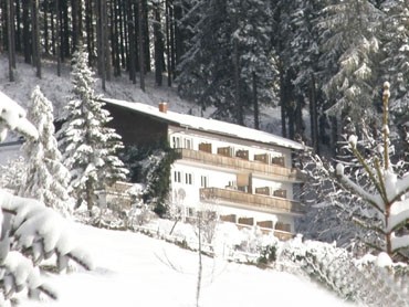 Gästehaus Karin (1500 m)