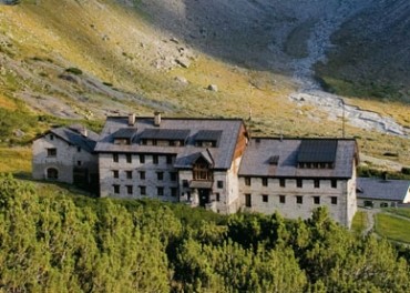 Berliner Hütte (2044 m)