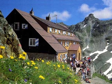 Saarbrücker Hütte (2538 m)