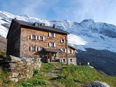 Warnsdorfer Hütte (2336 m)