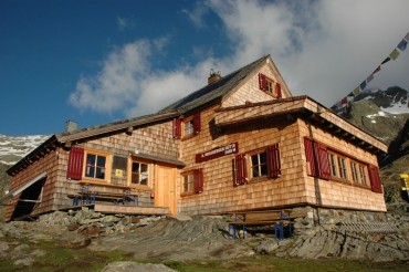 Adolf-Nossberger-Hütte (2488 m) - Berghütte mieten