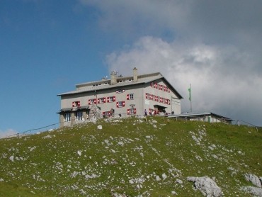 Habsburghaus (1785 m)