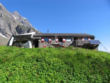 Schwarzenberghütte (2267 m)