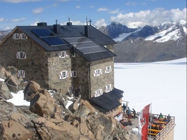 Brandenburger Haus (3277 m)