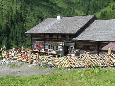 Rastötzenalm (1740 m)