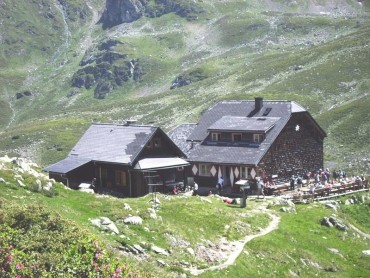 Ignaz-Mattis-Hütte (1986 m)