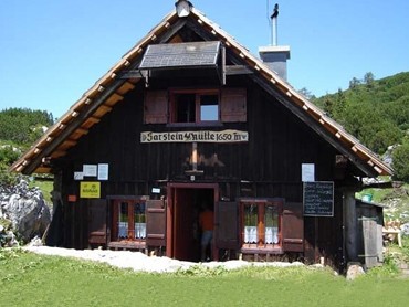 Sarsteinhütte (1650 m)